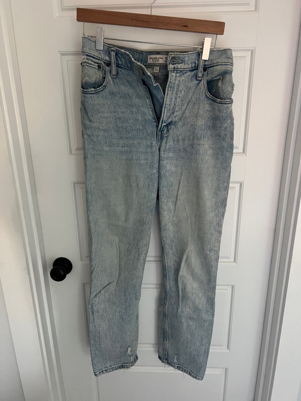 Abercrombie & Fitch Light Blue '90s Straight Ultra High Rise Jeans